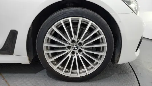 BMW 7 Series (G11) 740d xDrive M 2016 5