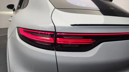 Porsche (PO536) 3.0 2023 23