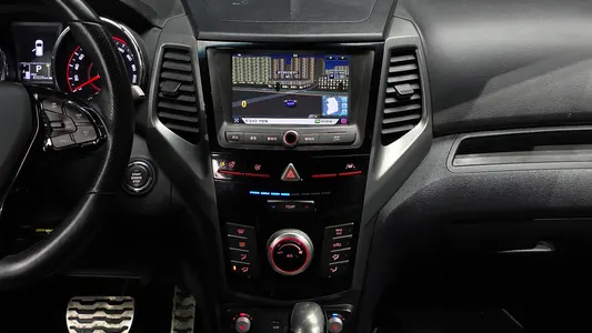 KG Mobility 티볼리 아머 2WD 2017 14