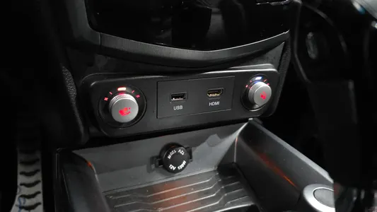 KG Mobility 티볼리 아머 2WD 2017 16