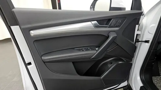 Audi Q5 (FY) 50 TDI 2020 24