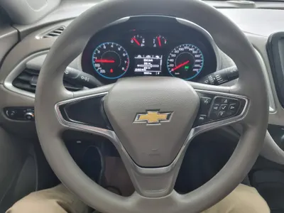 Chevrolet 말리부 1.5 LS 2017 9
