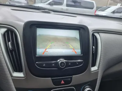 Chevrolet 말리부 1.5 LS 2017 12