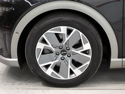 Genesis GV60 2022 24