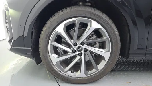 Audi Q5 (80A) 45 TFSI S Line 2025 5