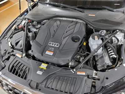 Audi A8 (D5) 55 TFSI LWB 2023 6