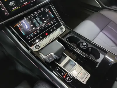 Audi A8 (D5) 55 TFSI LWB 2023 14