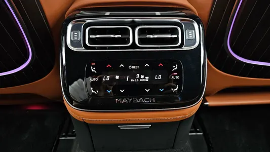 Mercedes-Benz S-Class W223 S680 4MATIC 2022 34