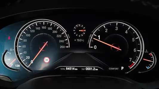 BMW 5 Series (G30) 530i xDrive 2018 7