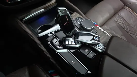 BMW 5 Series (G30) 530i xDrive 2018 8