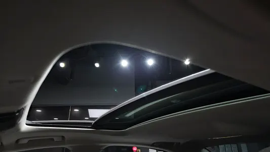 BMW 5 Series (G30) 530i xDrive 2018 18