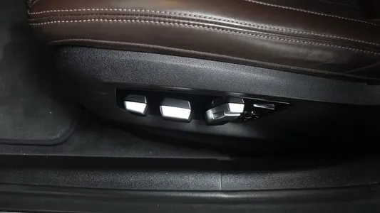 BMW 5 Series (G30) 530i xDrive 2018 32
