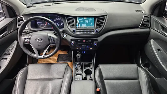 Hyundai Tucson 1.7 2WD 2015 7