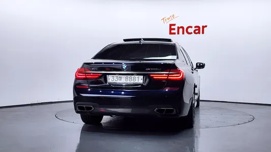 BMW 7 Series (G11) M760Li xDrive 2018 4