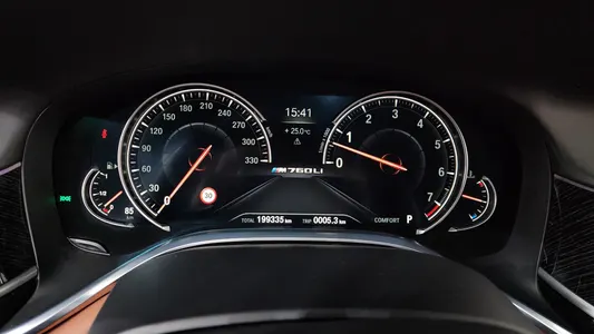 BMW 7 Series (G11) M760Li xDrive 2018 8