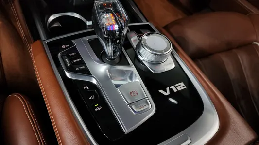 BMW 7 Series (G11) M760Li xDrive 2018 9