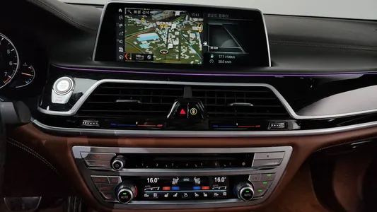 BMW 7 Series (G11) M760Li xDrive 2018 12