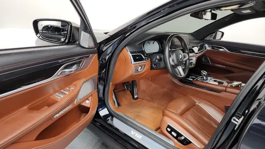 BMW 7 Series (G11) M760Li xDrive 2018 10
