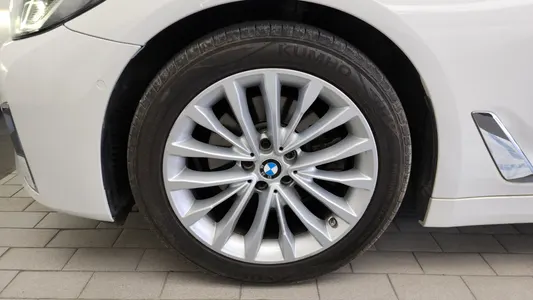 BMW 5 Series (G30) 520i 2022 5