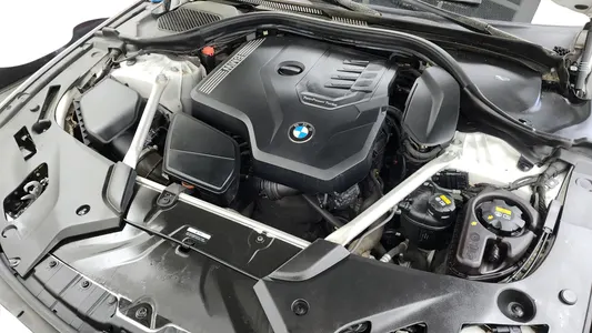 BMW 5 Series (G30) 520i 2022 6