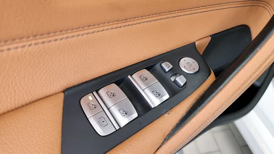 BMW 5 Series (G30) 520i 2022 27