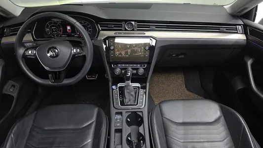 Volkswagen 아테온 2.0 TDI 2019 6