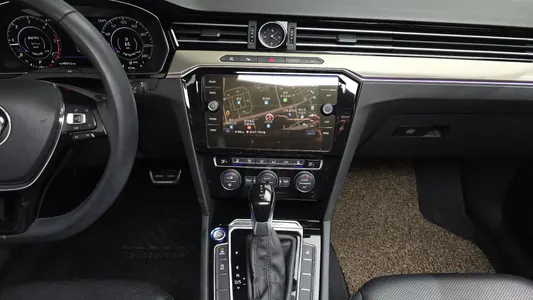 Volkswagen 아테온 2.0 TDI 2019 13