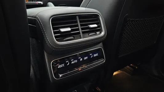 Mercedes-Benz GLE-Class W167 AMG GLE53 4MATIC+ 2024 27