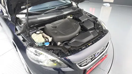 Volvo V40 D3 2015 6