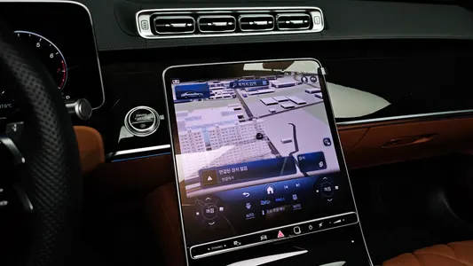 Mercedes-Benz S-Class W223 S500L 4MATIC 2024 16
