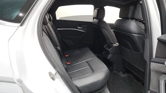 Audi e- 55 2021 10