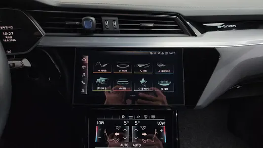 Audi e- 55 2021 32