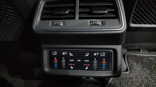 Audi e- 55 2021 33