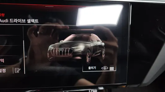 Audi e- 55 2021 36
