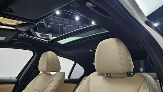 BMW 3 Series (G20) 320i M 2024 18