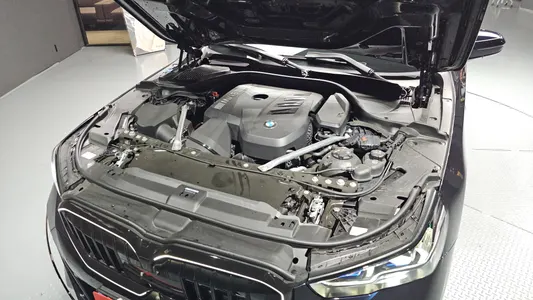 BMW 5 Series (G60) 530i xDrive M 2025 6