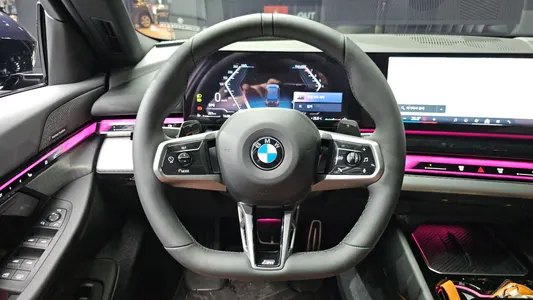 BMW 5 Series (G60) 530i xDrive M 2025 13