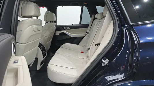 BMW X5 (G05) xDrive 40i M 2025 12
