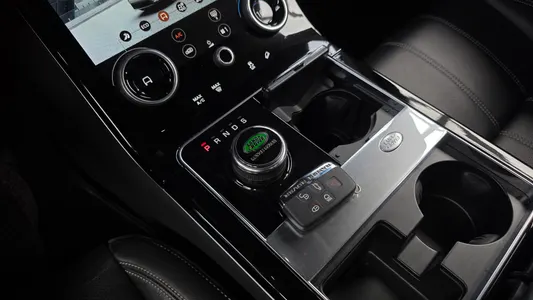 Land Rover 레인지로버 벨라 2.0 D240 SE 2018 8