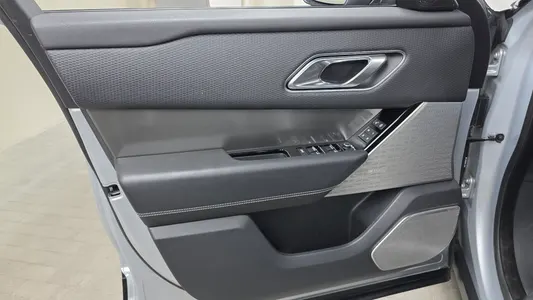 Land Rover 레인지로버 벨라 2.0 D240 SE 2018 24