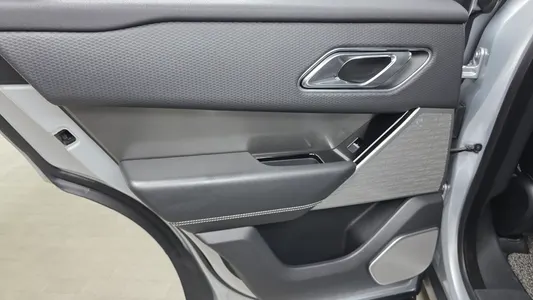 Land Rover 레인지로버 벨라 2.0 D240 SE 2018 25