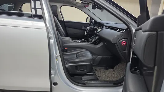 Land Rover 레인지로버 벨라 2.0 D240 SE 2018 26