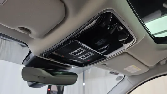 Land Rover 레인지로버 벨라 2.0 D240 SE 2018 27