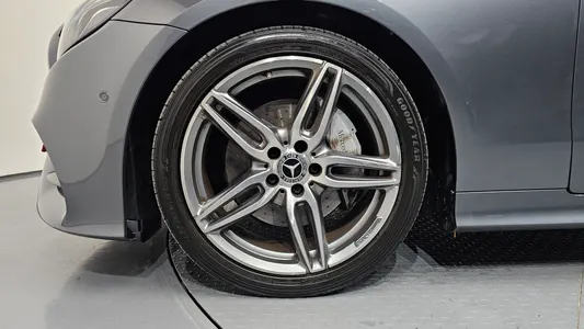 Mercedes-Benz E-Class W213 E220d 2018 5