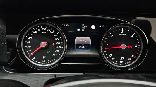Mercedes-Benz E-Class W213 E220d 2018 8