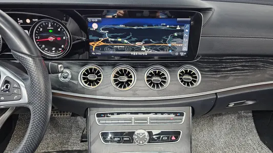 Mercedes-Benz E-Class W213 E220d 2018 12