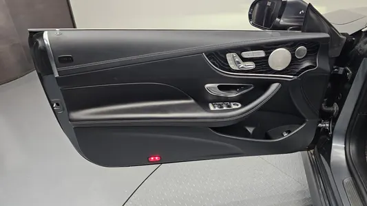 Mercedes-Benz E-Class W213 E220d 2018 24