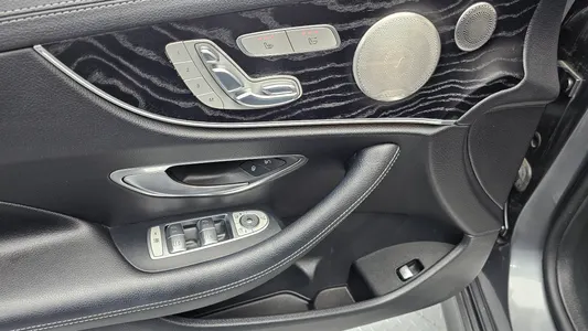 Mercedes-Benz E-Class W213 E220d 2018 27