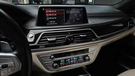 BMW 7 Series (G11) 730d xDrive M 2020 14