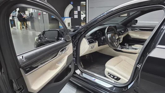 BMW 7 Series (G11) 730d xDrive M 2020 10